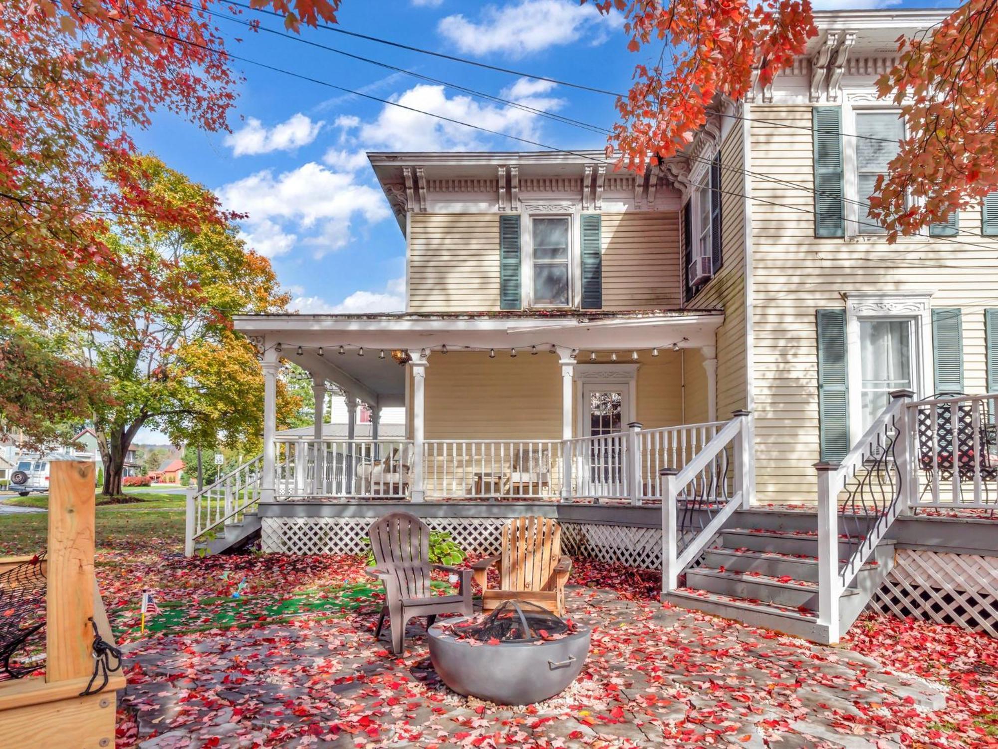The Kelly House - 4 Bedroom Historic Lodge - Downtown Ellicottville Extérieur photo